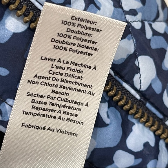 Talbots Blue Quilted Puffer Vest | Animal Print | Lightweight Fall Layer | Small - Picture 11 of 11